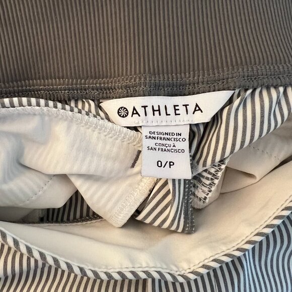 Athleta Brooklyn Textured Ankle Pants Gray White Stripe Women's Size 0P - Picture 6 of 6